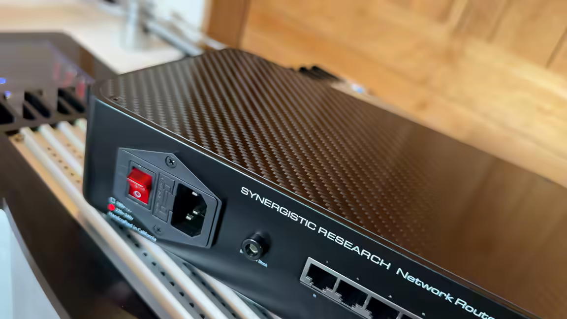 Synergistic Research Network Router UEF network router ethernet noise floor accessory - 7.8/10 Recommended in The Audio Stuff's reviews catalogue