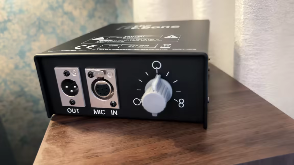 The t.bone SCT 2000's all-metal PSU: the polar-pattern selector (omni, cardioid, figure-8) beside the OUT and 7-pin MIC IN connectors