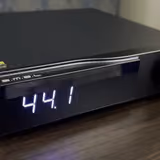 SMSL DO100 PRO balanced ESS MQA DAC - right side of a head-to-head comparison with SMSL DL100